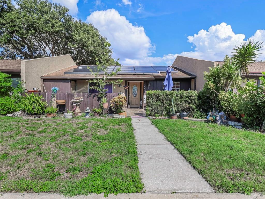 10039 88th St., Seminole, FL 33777