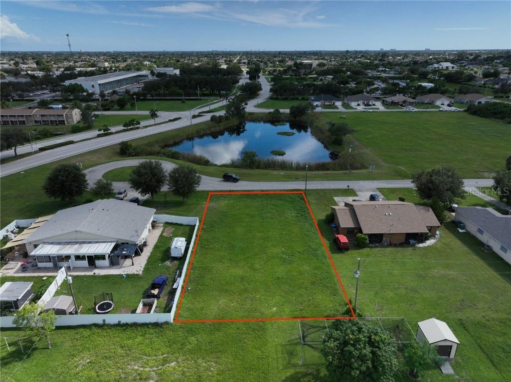 705 SE 9th Ter., Cape Coral, FL 33990