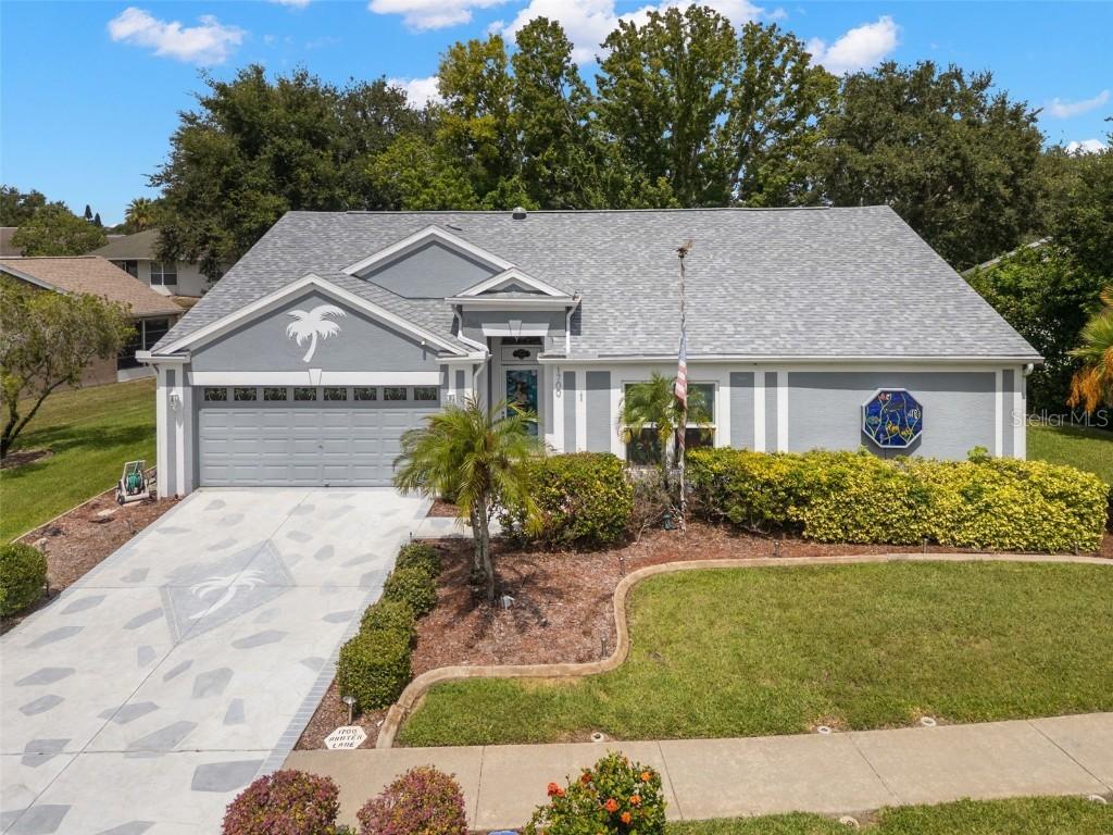 1700 Hunter Ln., Tarpon Springs, FL 34689