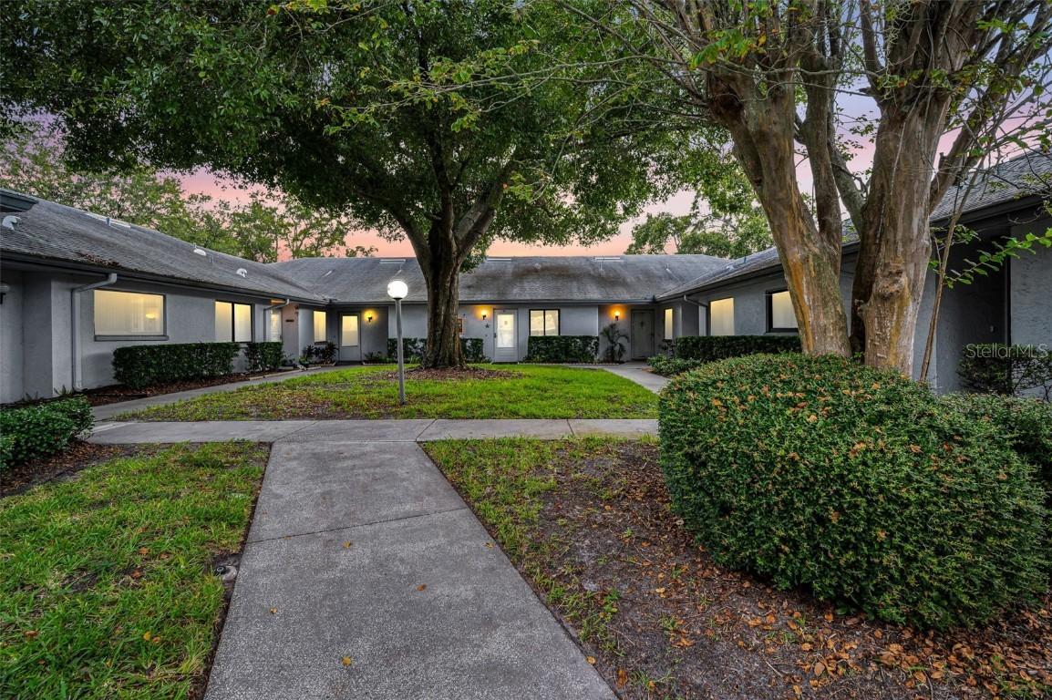 2721 Countryside Blvd. #105, Clearwater, FL 33761