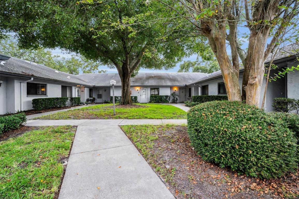 2721 Countryside Blvd. #105, Clearwater, FL 33761