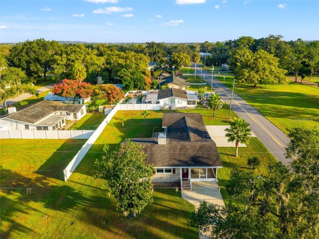 5627 20th St., Zephyrhills, FL 33542