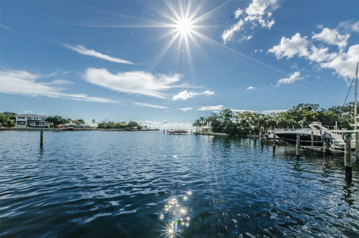 1325 Snell Isle Blvd. #611, St Petersburg, FL 33704