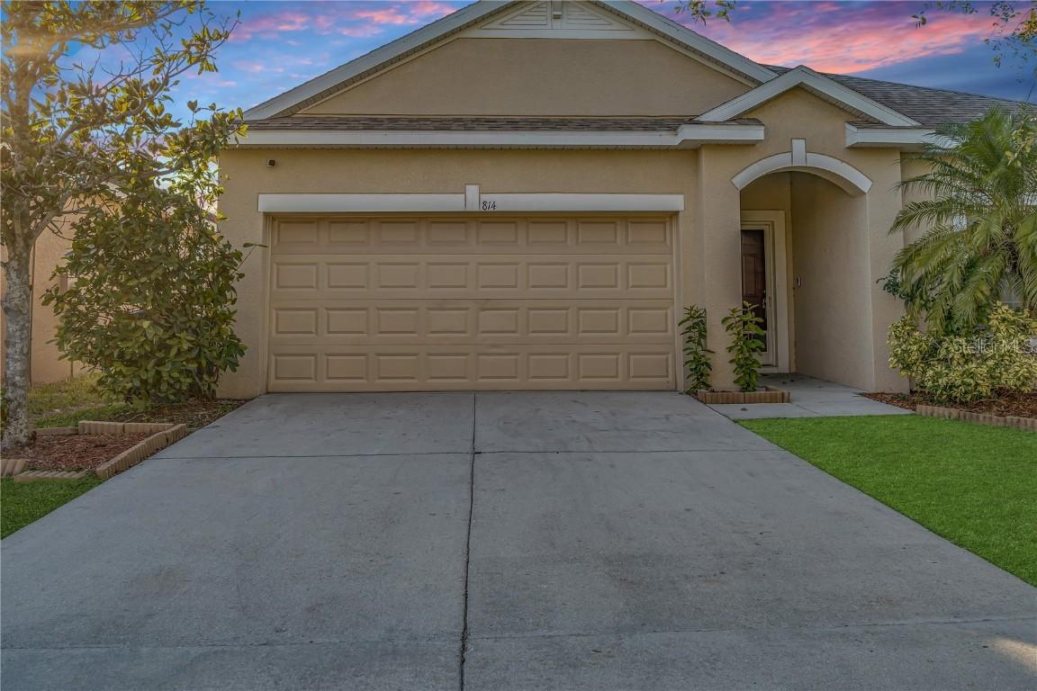 814 Fern Leaf Dr., Ruskin, FL 33570