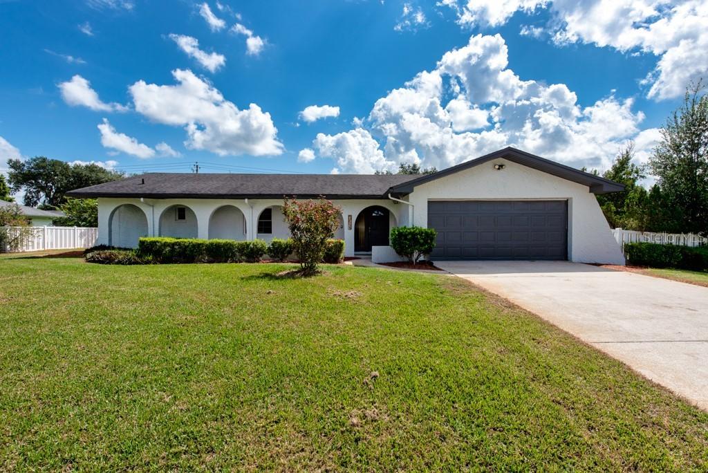 6230 Elm Sq., Lakeland, FL 33813
