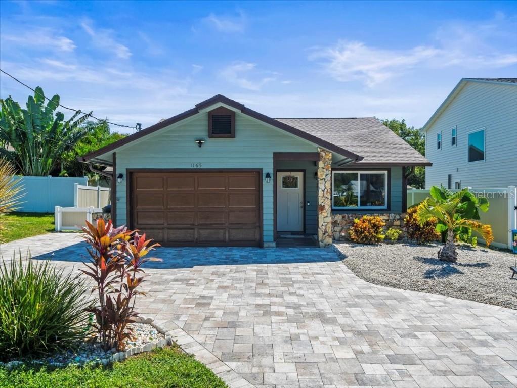 1165 Falcon Dr., Dunedin, FL 34698