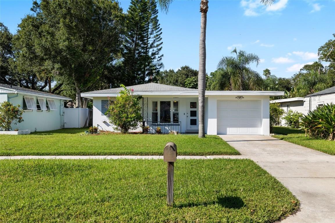 1048 Charles St., Clearwater, FL 33755