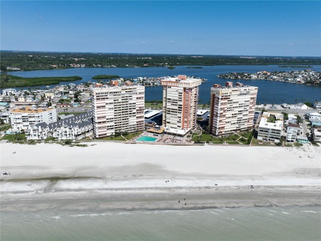 17900 Gulf Blvd. #1E, Redington Shores, FL 33708