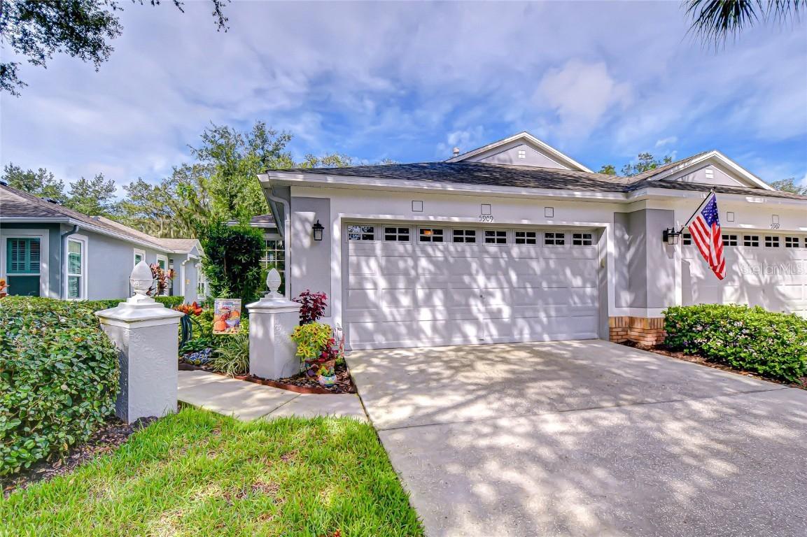 5909 Sandhill Ridge Dr., Lithia, FL 33547