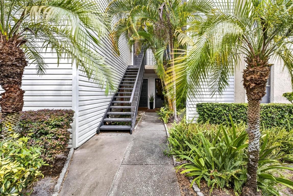 7809 Niagara Ave. #2105, Tampa, FL 33617