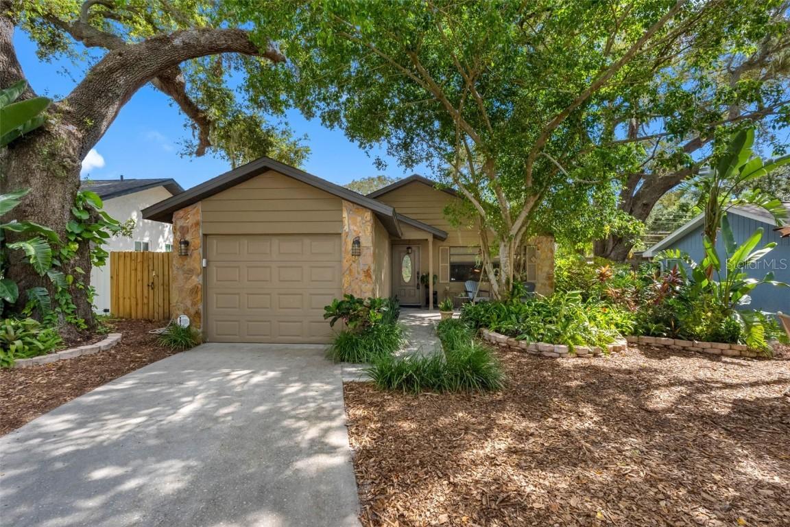 50 Irwin St., Safety Harbor, FL 34695