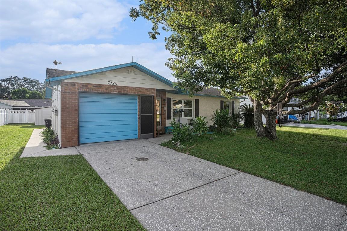 7330 Landover Dr., Zephyrhills, FL 33540