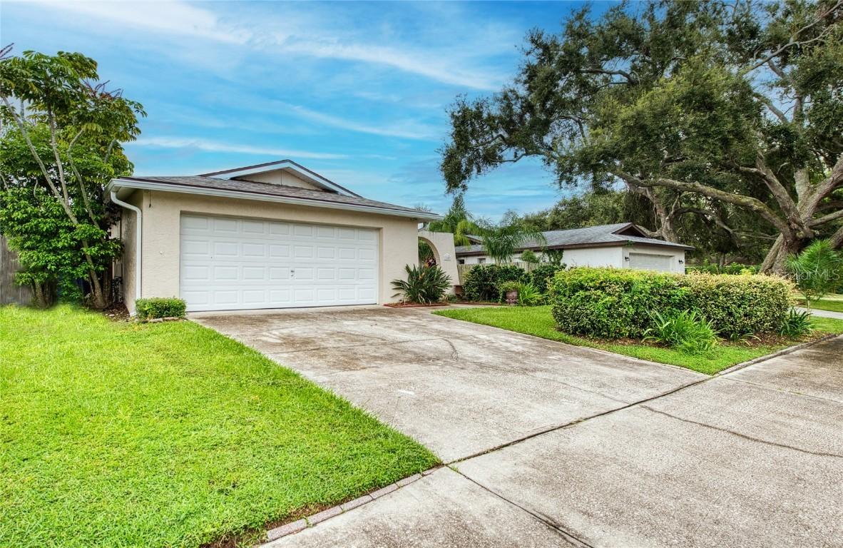 1007 Vineyard Ct., Dunedin, FL 34698