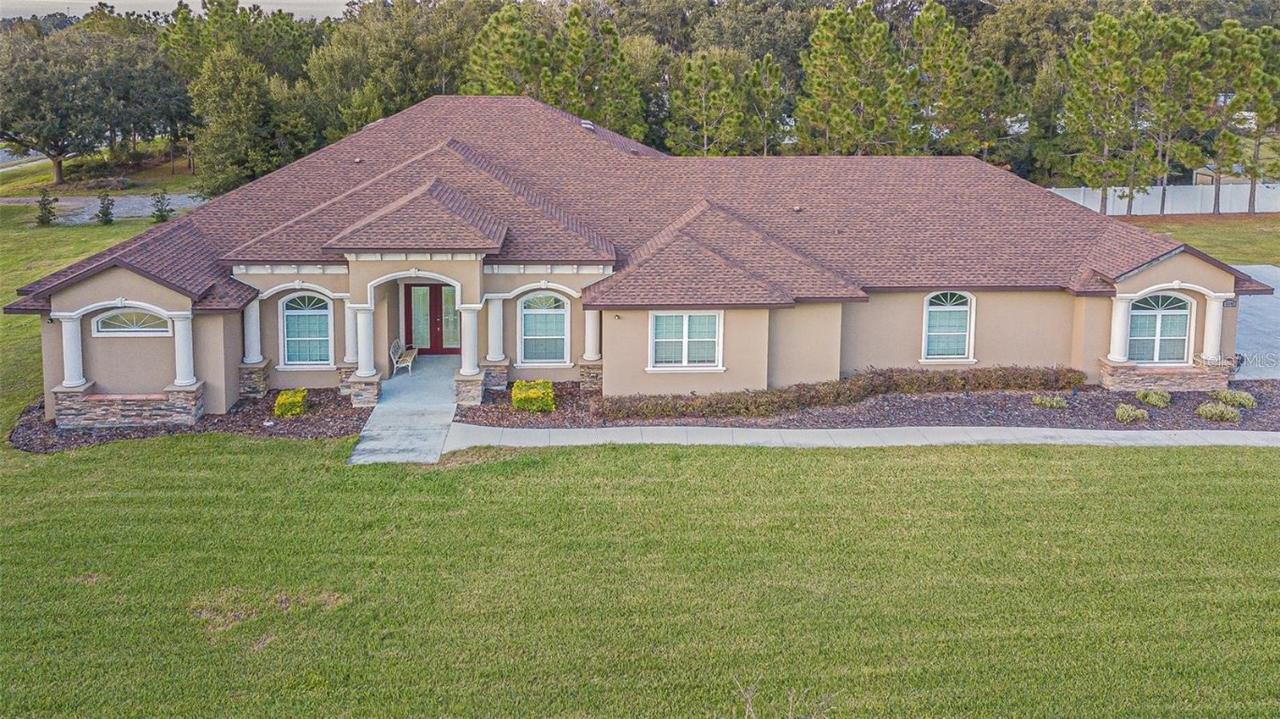 13102 Done Groven Dr., Dover, FL 33527