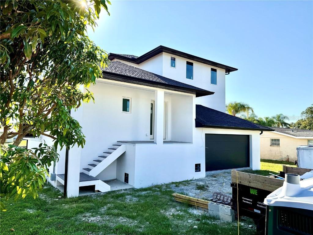 9832 Island Harbor Dr., Port Richey, FL 34668