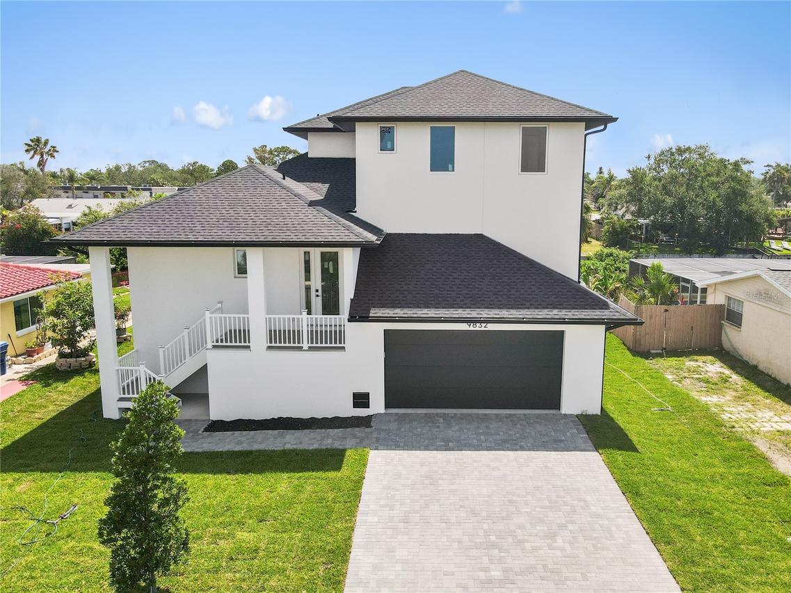 9832 Island Harbor Dr., Port Richey, FL 34668