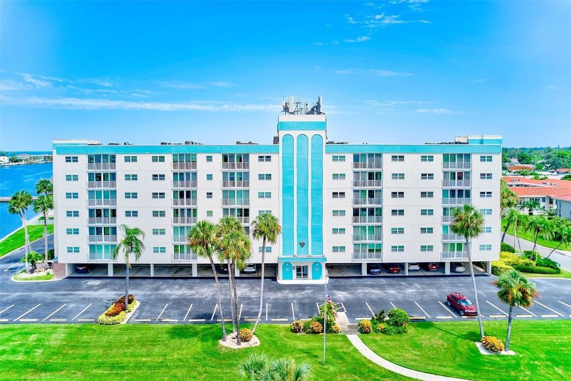 10216 Regal Dr. #705, Largo, FL 33774