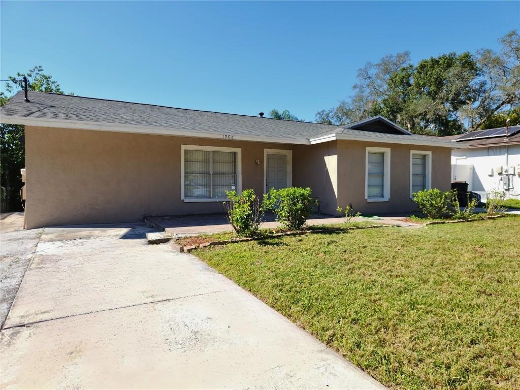1906 W Skagway Ave., Tampa, FL 33604