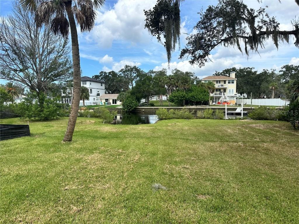 5649 Tidalwave Dr., New Port Richey, FL 34652