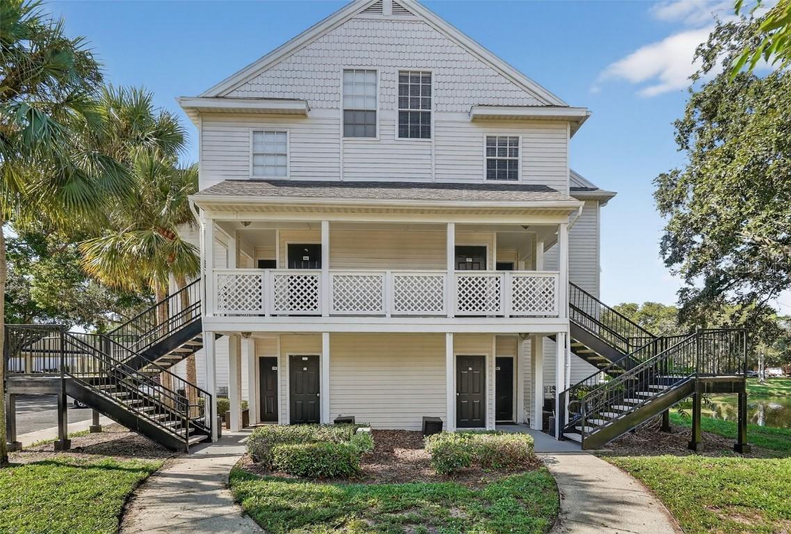 3300 Haviland Ct. #303, Palm Harbor, FL 34684