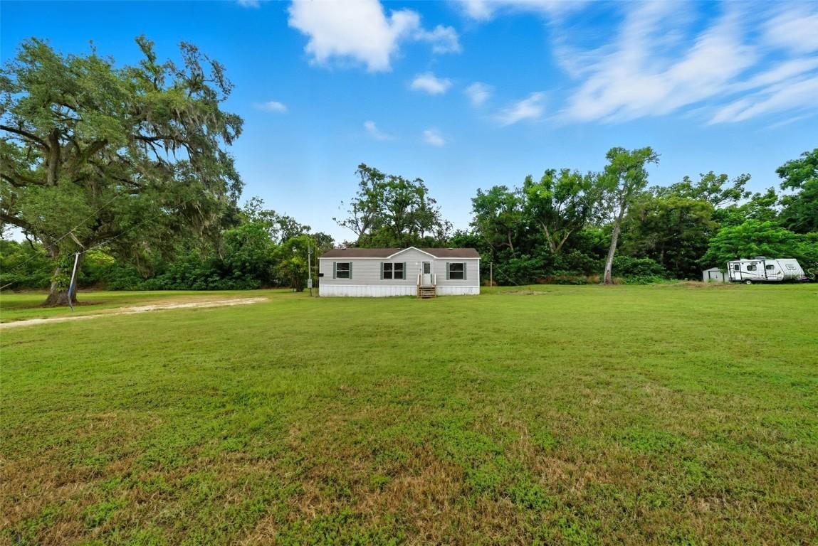 40608 Melrose Ave., Zephyrhills, FL 33540