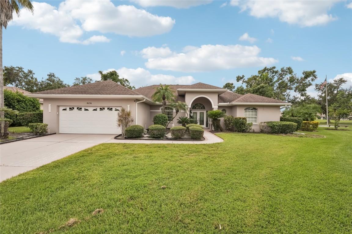 6174 Misty Oaks Dr., Sarasota, FL 34243