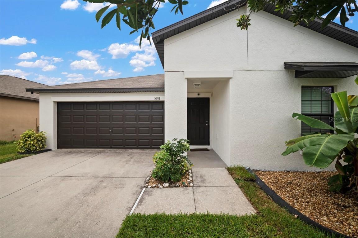 10118 Carloway Hills Dr., Wimauma, FL 33598