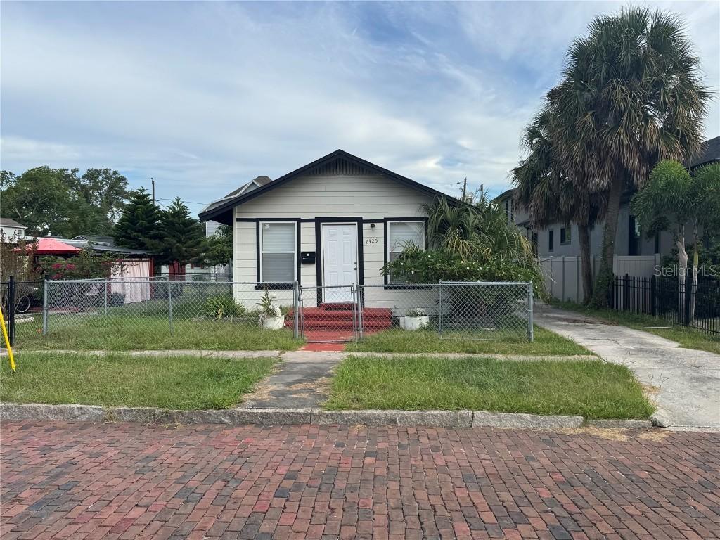 2325 4th Ave., St Petersburg, FL 33712