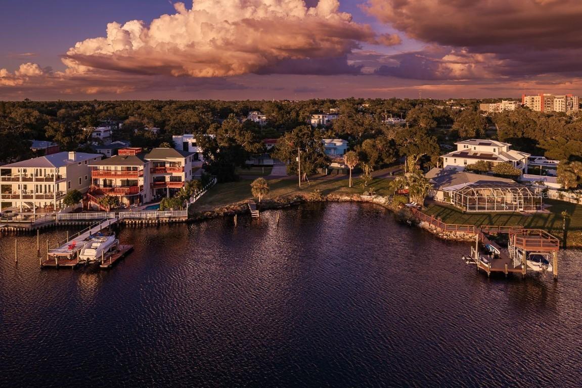 2203 N Riverside Dr., Tampa, FL 33602