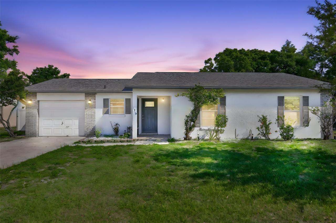 1219 70th Dr., Sarasota, FL 34243