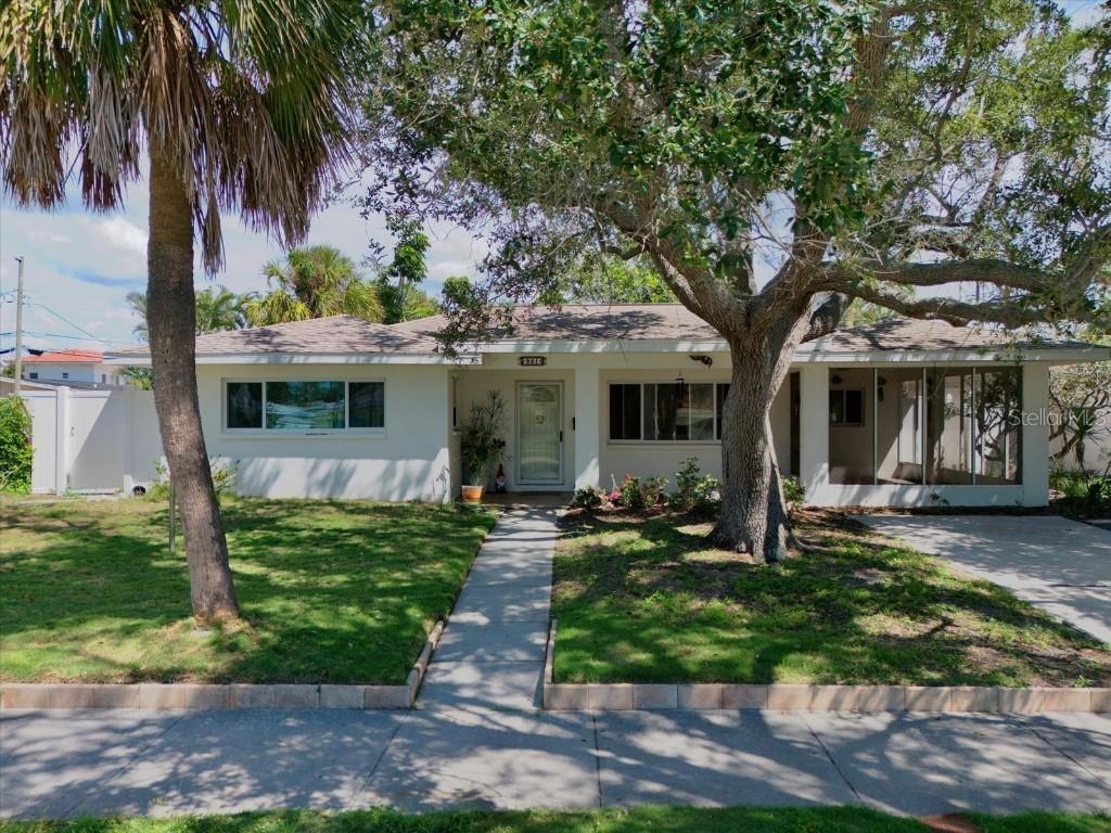 921 Lantana Ave., Clearwater Beach, FL 33767