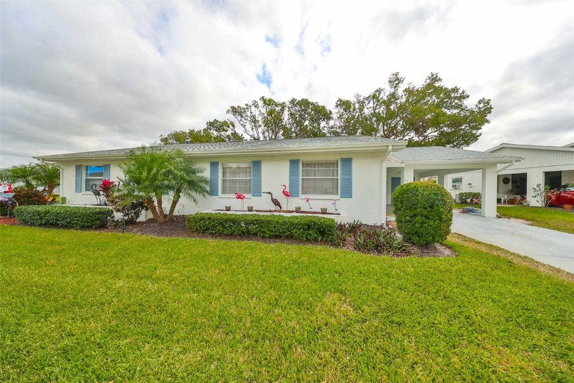2310 Gainesborough Loop, Sun City Center, FL 33573