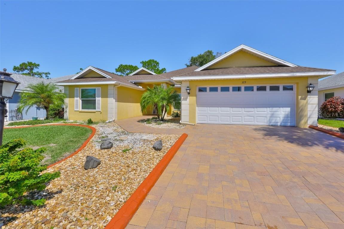 315 Caloosa Woods Ln., Sun City Center, FL 33573