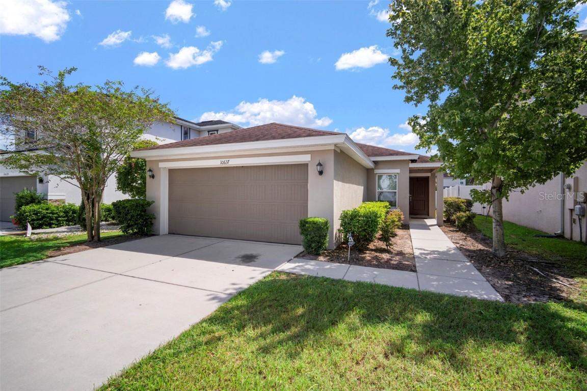10637 Laguna Plains Dr., Riverview, FL 33578