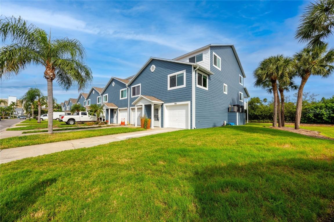 816 Hidden Harbour Dr., Indian Rocks Beach, FL 33785