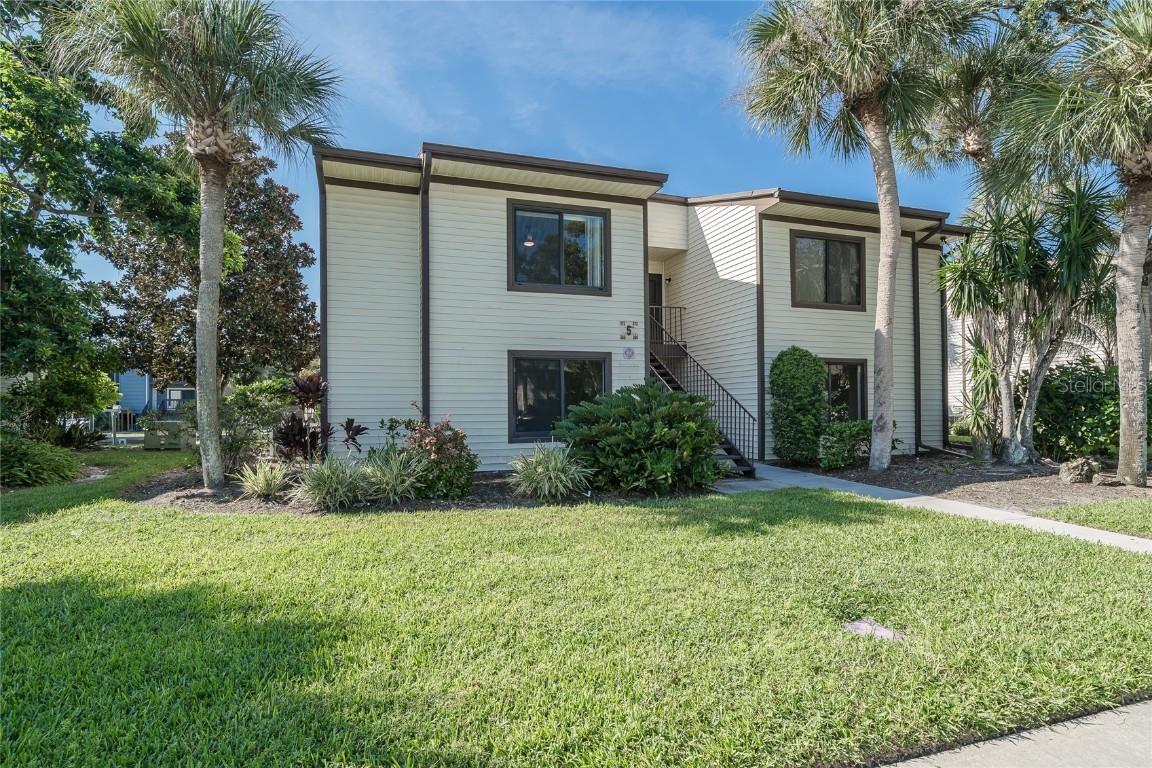 372 Moorings Cove Dr., Tarpon Springs, FL 34689