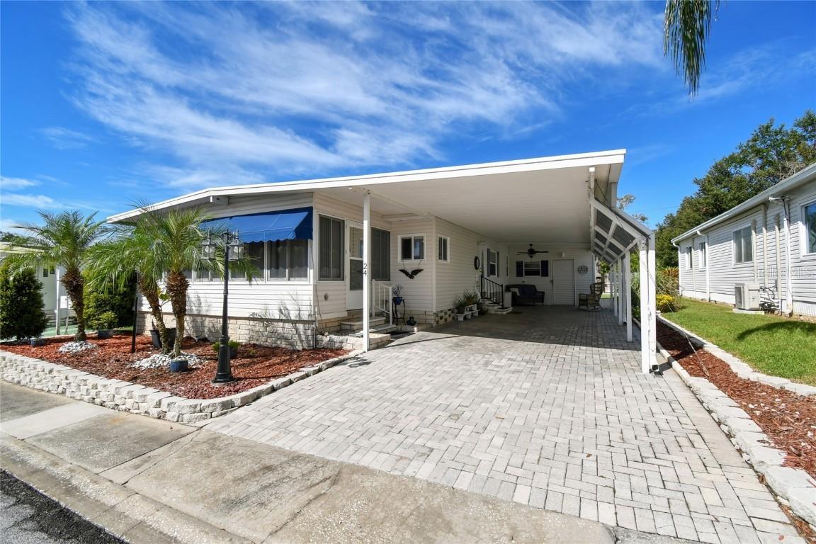 24 Mountain Laurel Dr., Palm Harbor, FL 34684