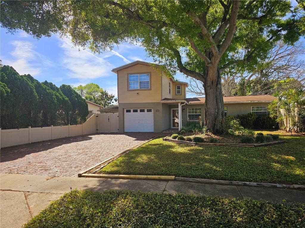 5564 63rd Way N Way, St Petersburg, FL 33709