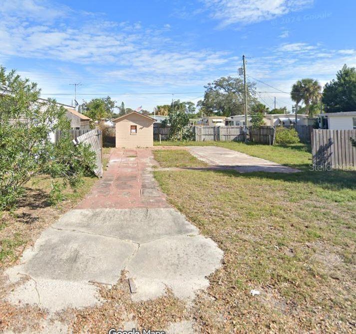 2118 Hoyle Dr., Holiday, FL 34691