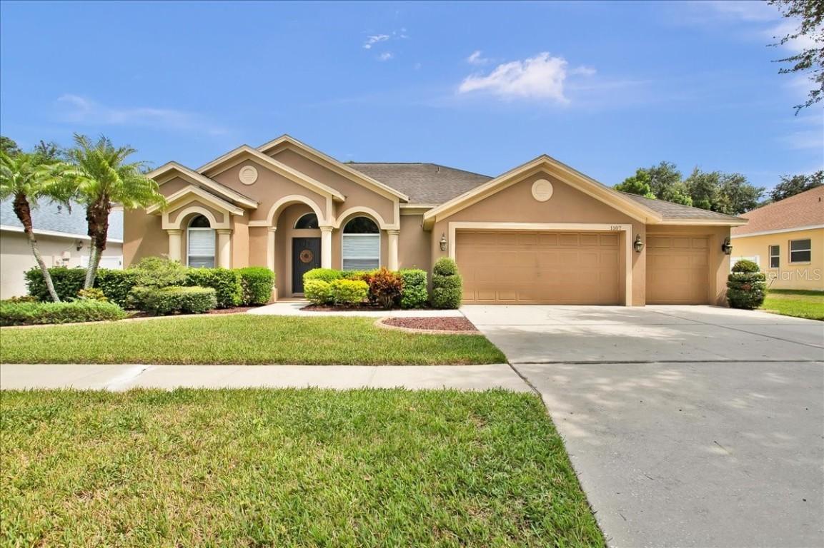 1107 Sweet Breeze Dr., Valrico, FL 33594