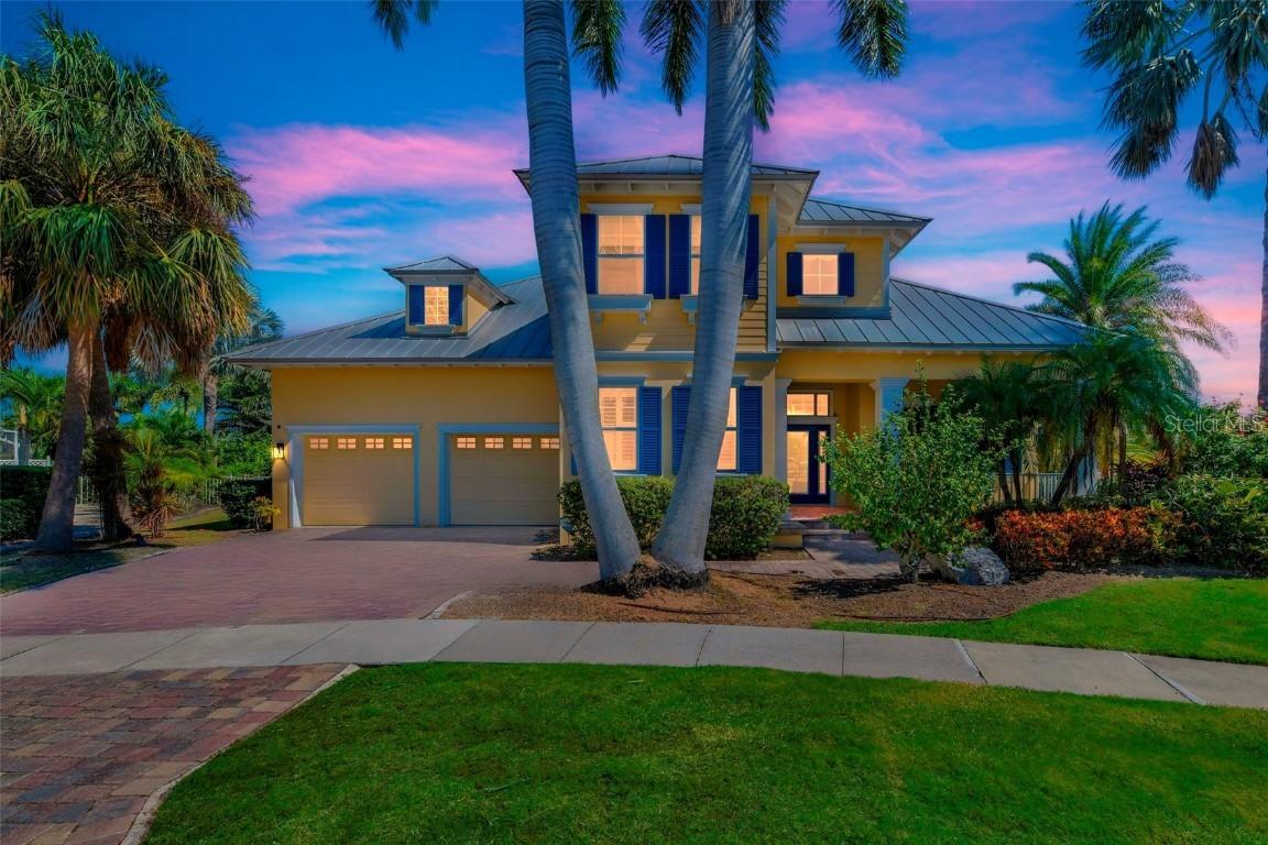 5617 Seagrass Pl., Apollo Beach, FL 33572