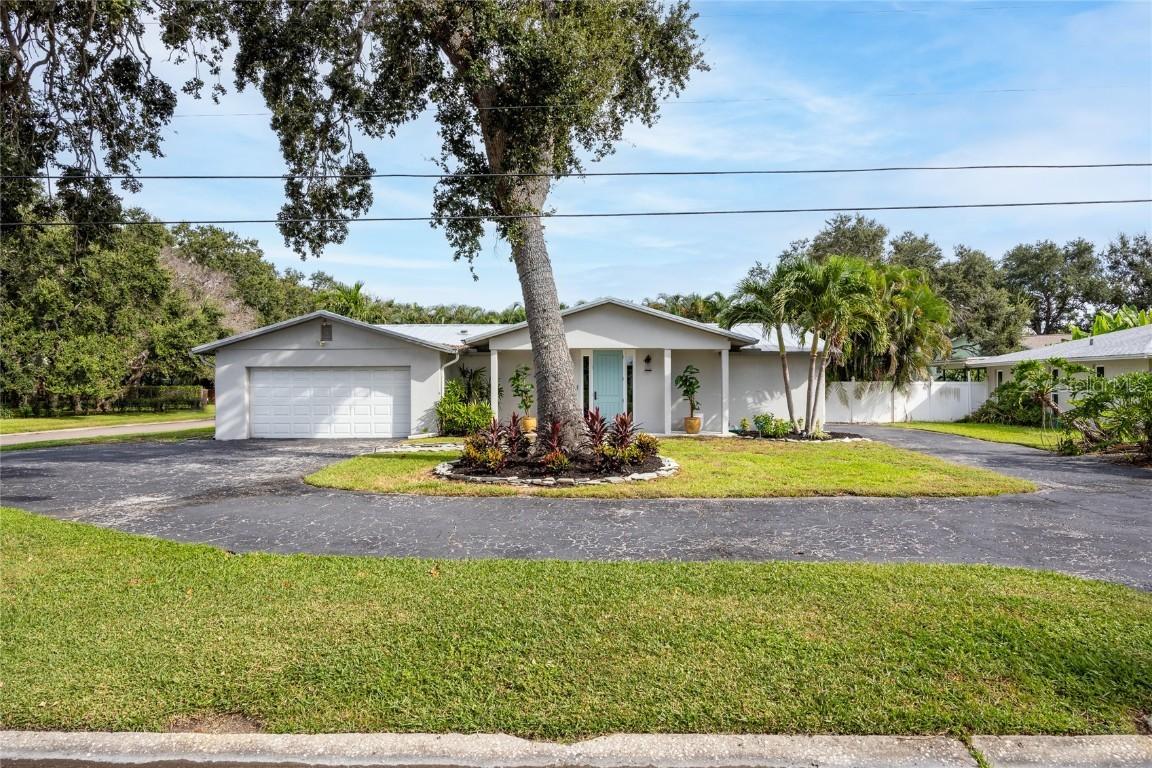 4085 42nd Ave., St Petersburg, FL 33711
