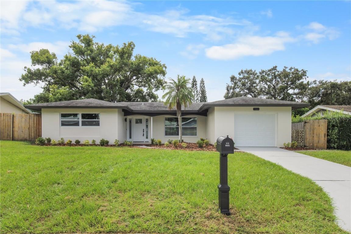 1946 S Sierra Cir., Largo, FL 33770