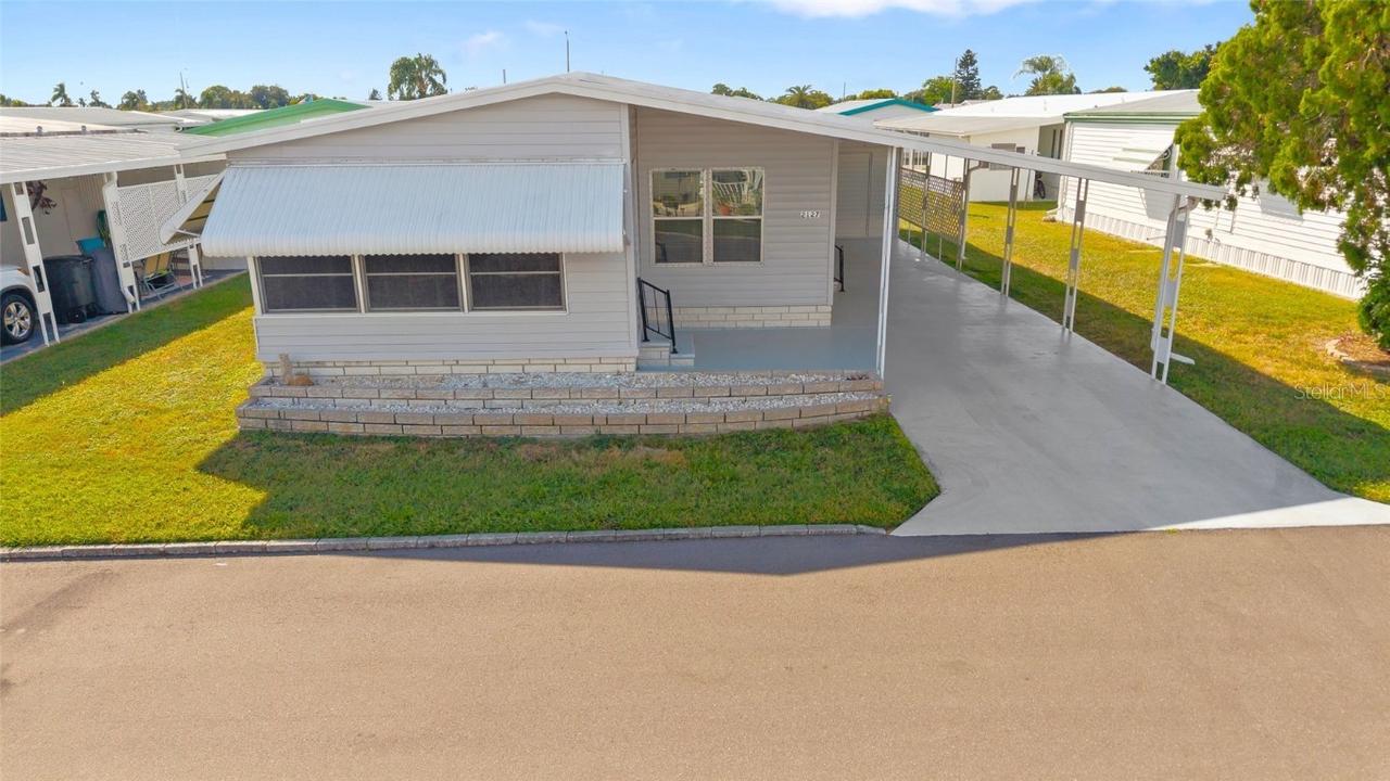 2127 Wailua Dr., Holiday, FL 34691