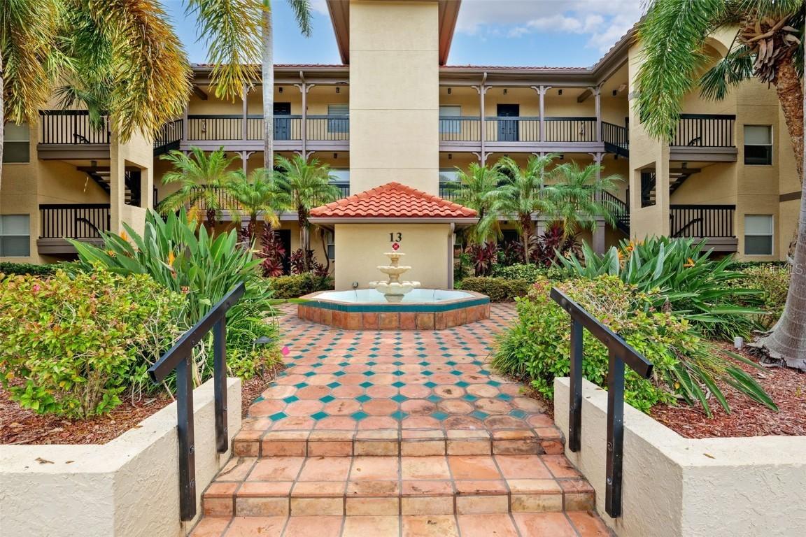 2400 Feather Sound Dr. #1322, Clearwater, FL 33762