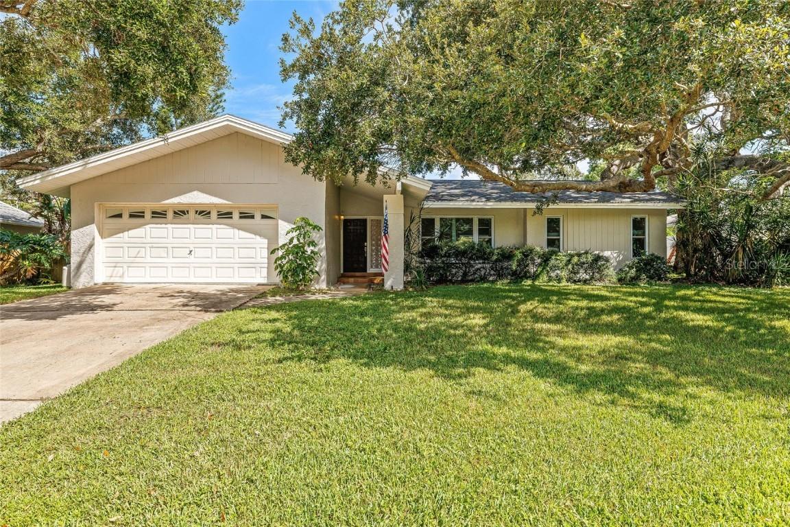 1624 Pine Pl., Clearwater, FL 33755