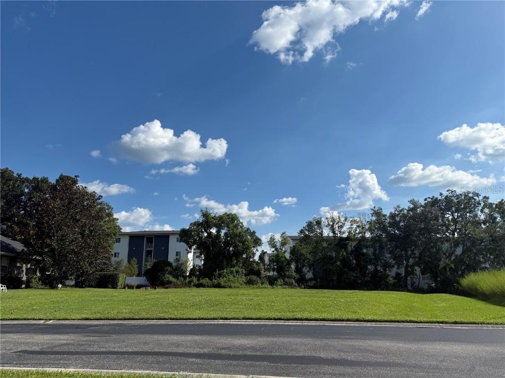 Island Shores Ln., Lakeland, FL 33809