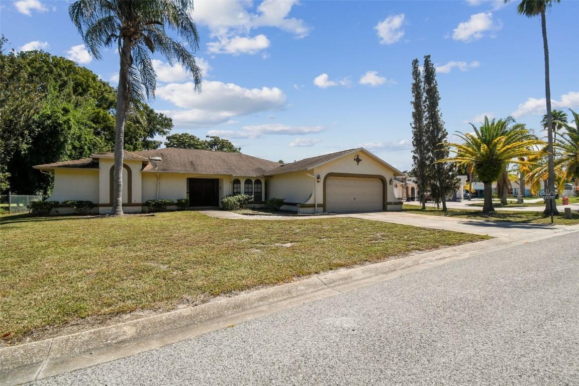 13408 Whitby Rd., Hudson, FL 34667