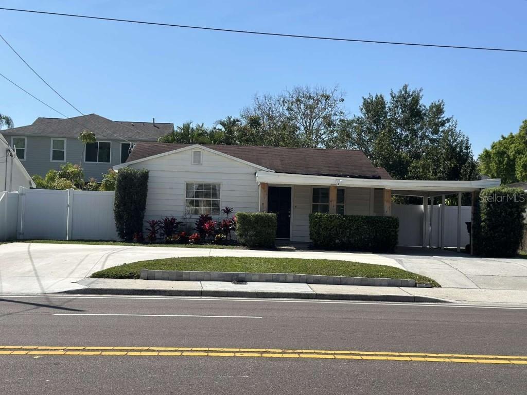 3606 W Bay To Bay Blvd., Tampa, FL 33629
