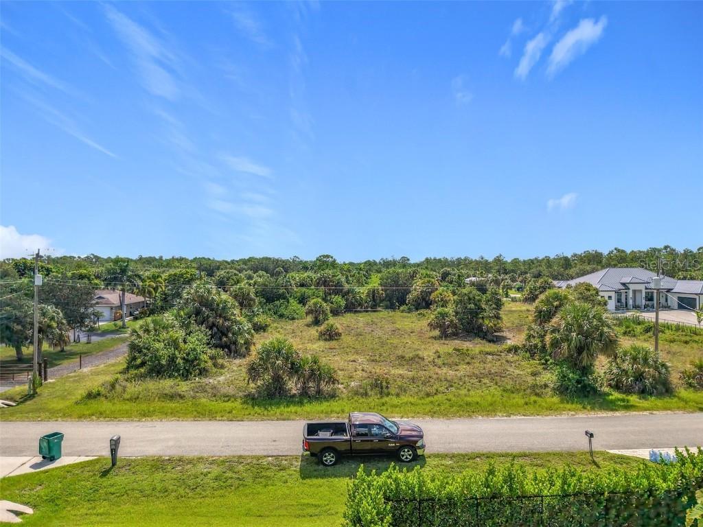 10th St., Naples, FL 34120